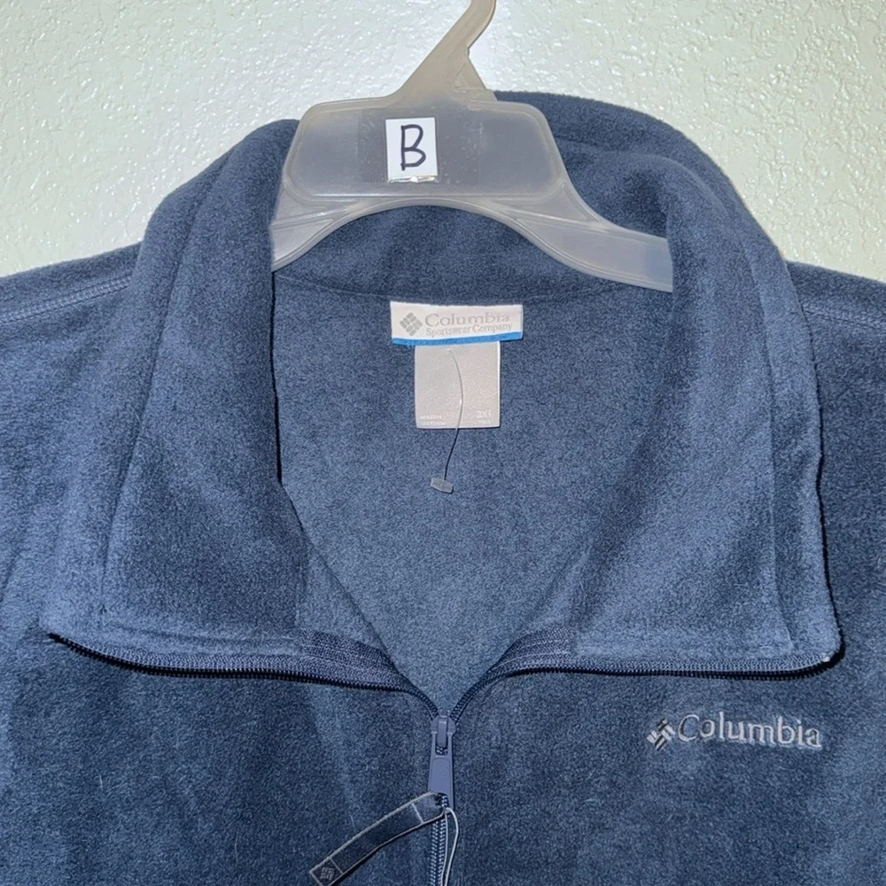 New Columbia Men's Cathedral Peak Vest